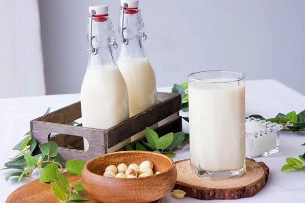 Ly sữa hạt sen thơm ngon và bổ dưỡng