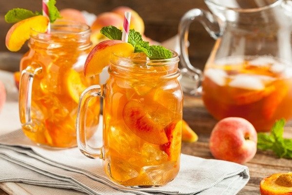 Ly trà đào truyền thống mát lạnh