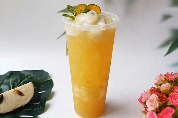 Ly trà mãng cầu thành phẩm mát lạnh, hấp dẫn