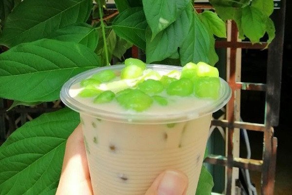ly trà sữa thạch củ năng lá dứa thành phẩm thơm ngon