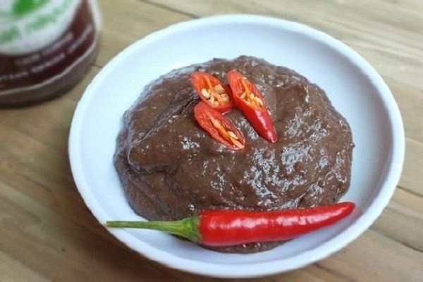 Mắm ruốc thơm ngon, nguyên liệu chính cho món thịt xào mắm ruốc