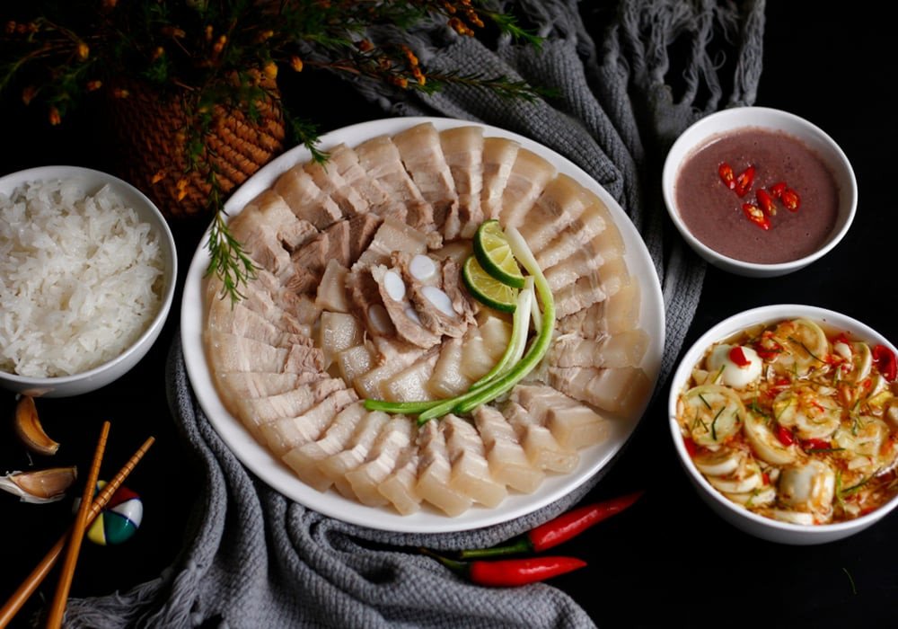 Mắm tôm chuẩn vị ăn kèm thịt luộc