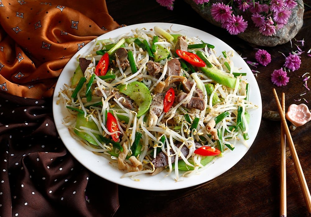 Mề gà xào giá đỗ giòn ngọt, dễ làm tại nhà