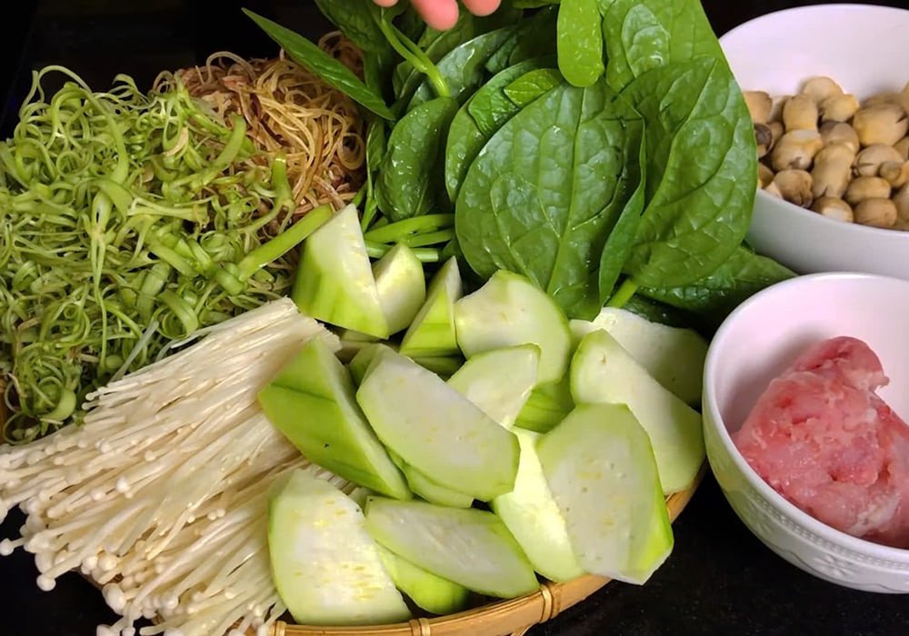 Mẹo lựa chọn nguyên liệu tươi ngon cho món lẩu riêu cua bắp bò