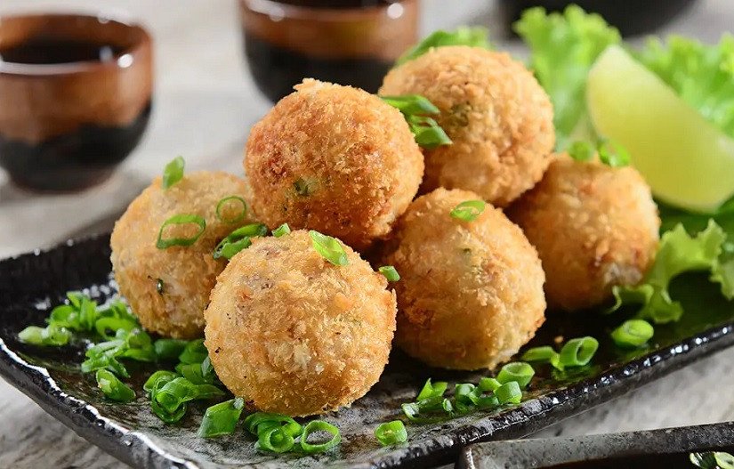 Món bánh khoai môn lệ phố nhân thịt mặn thơm ngon sau khi chế biến