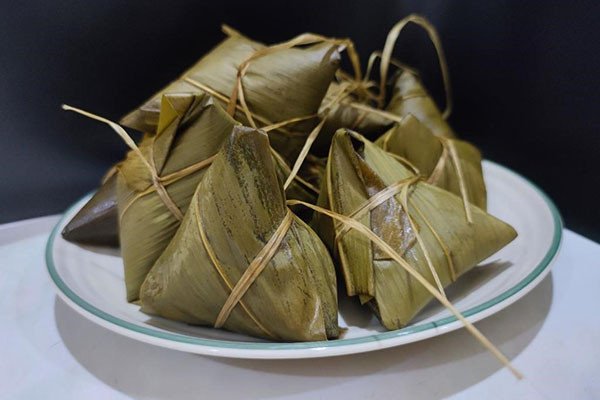 Món bánh ú nhà làm với hương vị truyền thống đậm đà