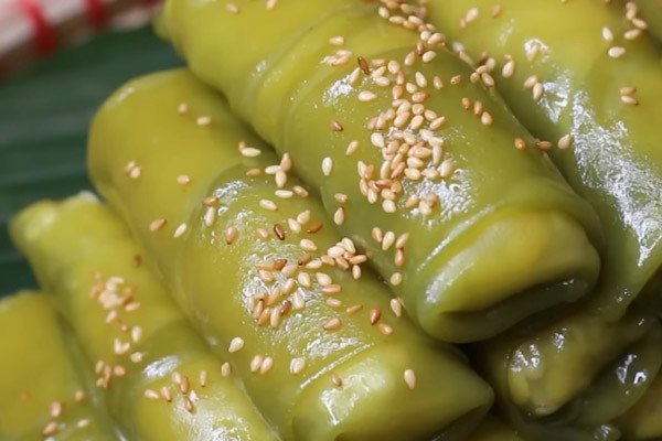 Món bánh ướt ngọt thơm ngon đã hoàn thành, sẵn sàng thưởng thức