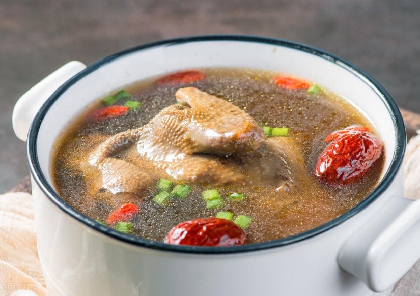Món chim bồ câu hầm hạt sen thành phẩm thơm ngon bổ dưỡng
