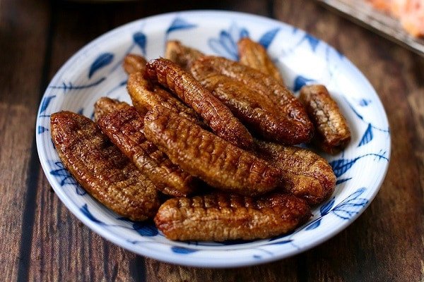 Món chuối sấy dẻo ngọt ngào và đẹp mắt, sẵn sàng để thưởng thức