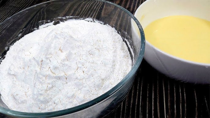 Món gà chiên giòn rụm hấp dẫn với lớp vỏ vàng ươm từ bột chiên giòn