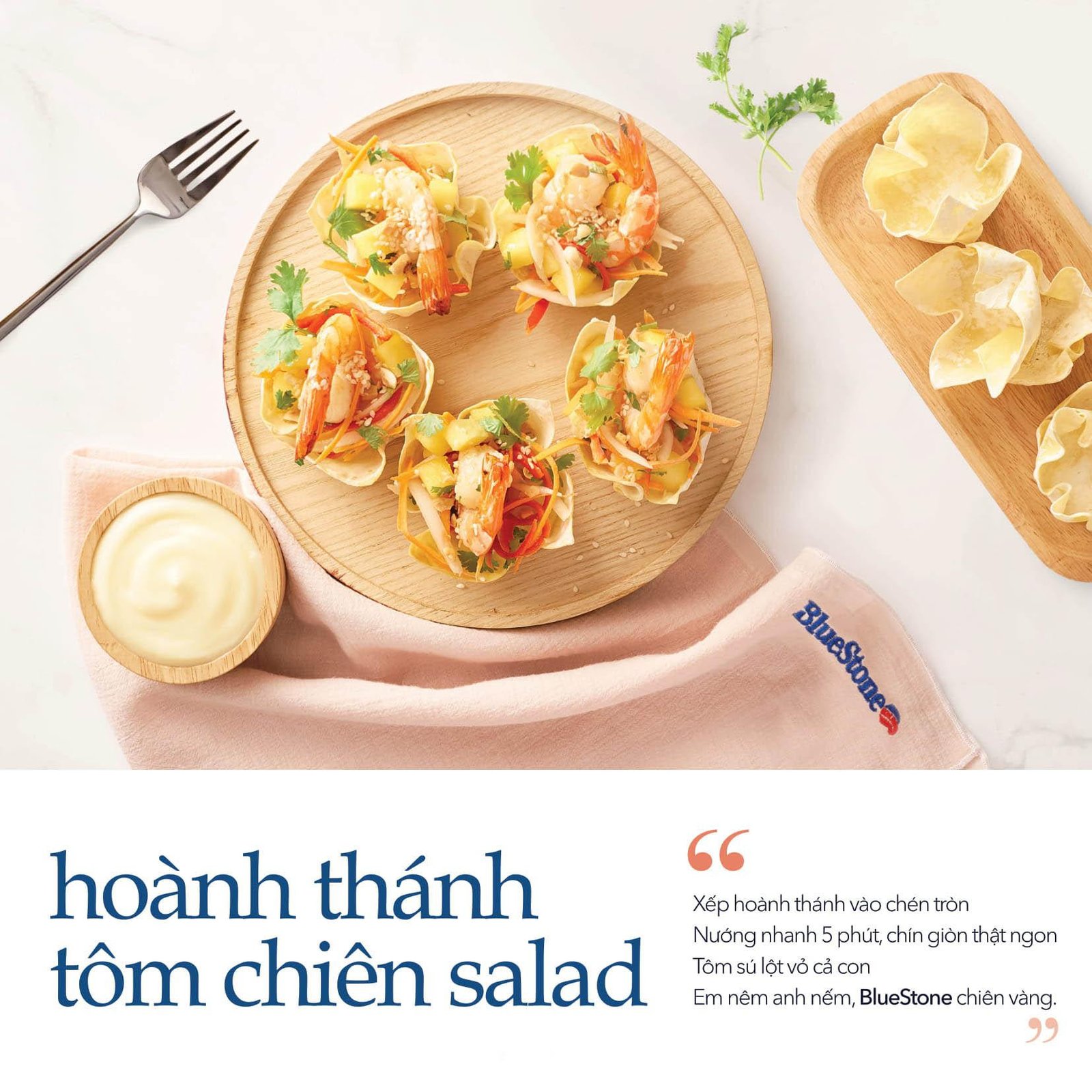 Món hoành thánh tôm chiên giòn hấp dẫn đã hoàn thành