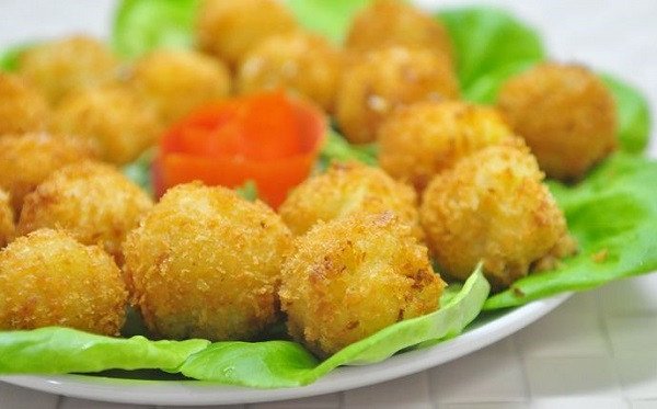 Món khoai tây và trứng thơm ngon