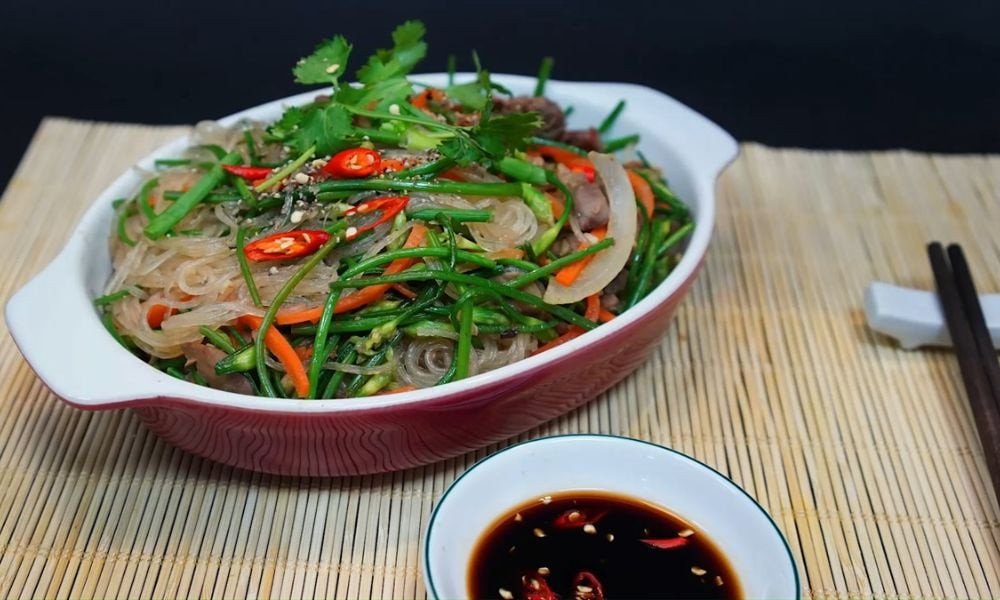Món lòng gà xào miến thơm ngon, hấp dẫn và dễ làm