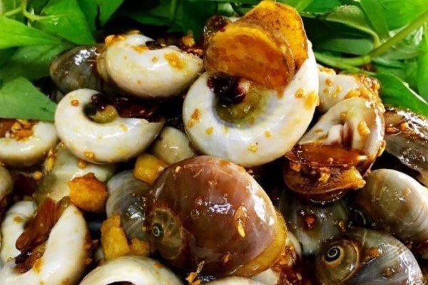 Món ốc mỡ bơ tỏi thơm lừng