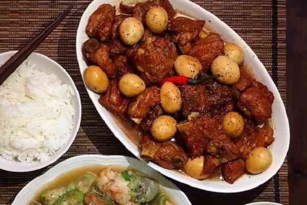 Món sườn kho trứng cút thơm ngon hấp dẫn chuẩn vị