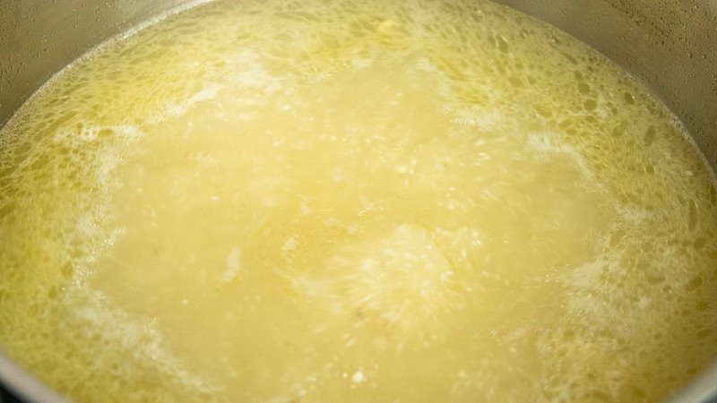 Nấu cháo vịt sánh mịn và thơm lừng trong nồi áp suất