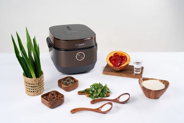 Nếp và các nguyên liệu tự nhiên để tạo màu xôi ngũ sắc