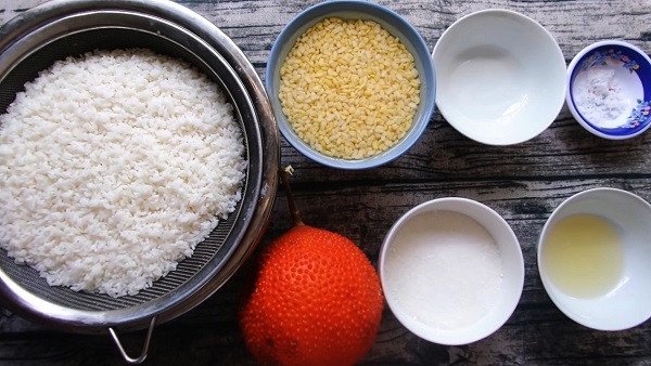 Nguyên liệu chuẩn bị để nấu xôi gấc đậu xanh tại nhà
