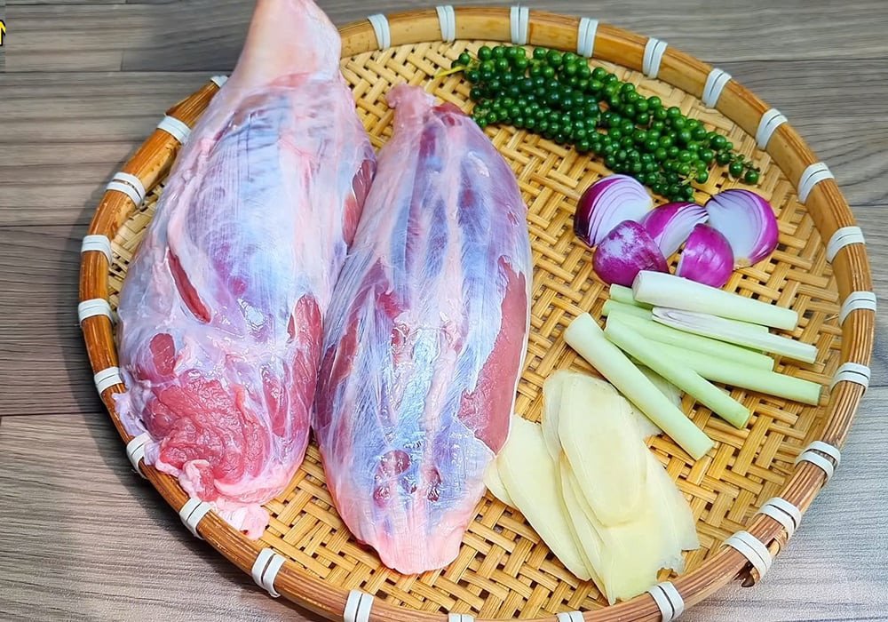 Nguyên liệu chuẩn bị làm bắp bò ngâm mắm tươi ngon