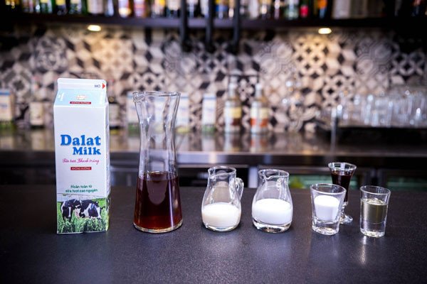 Nguyên liệu chuẩn bị làm trà sữa kem muối béo ngậy