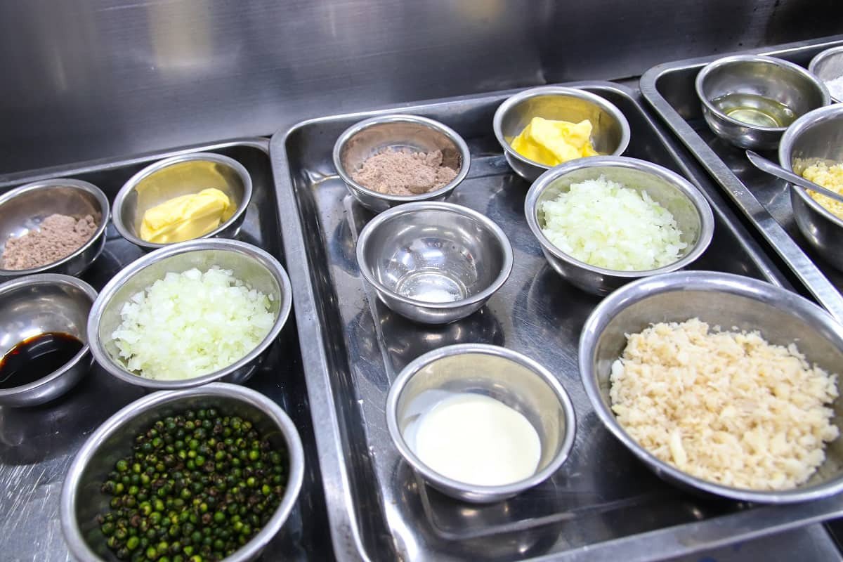 Nguyên liệu tươi ngon chế biến bò né và bò lúc lắc tại nhà