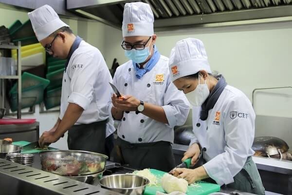 Nguyên liệu tươi ngon làm bánh xèo Nhật Okonomiyaki