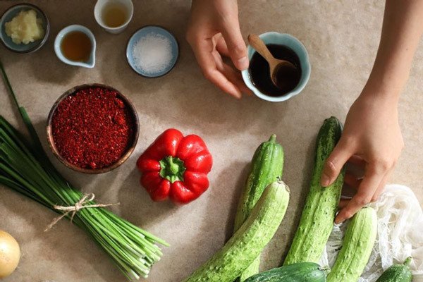 Nguyên liệu tươi ngon làm kim chi dưa chuột Hàn Quốc