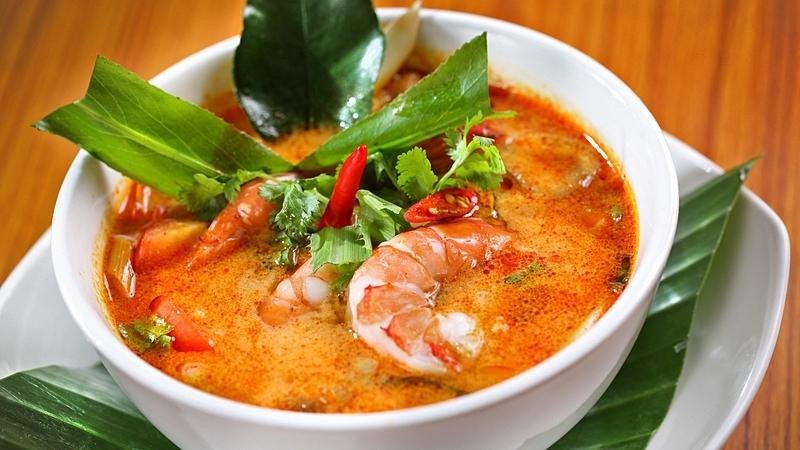 Nồi lẩu Thái chua cay chuẩn vị, thêm bột béo tăng độ béo thơm