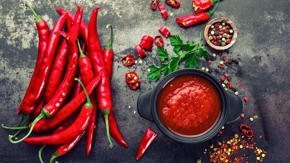 Pha chế sốt muối ớt cay nồng cho tôm nướng