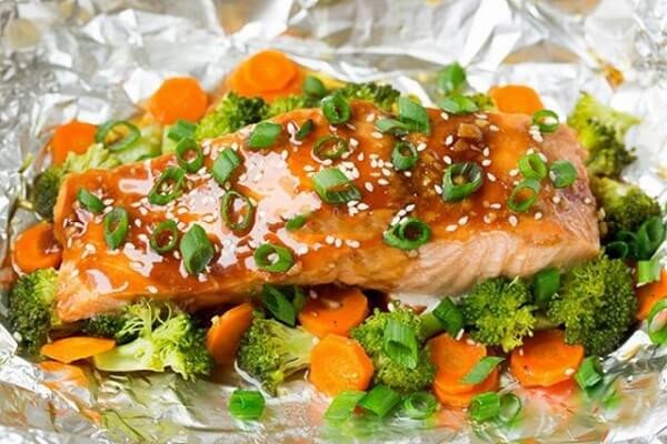 Phi lê cá hồi nướng giấy bạc đậm đà dinh dưỡng
