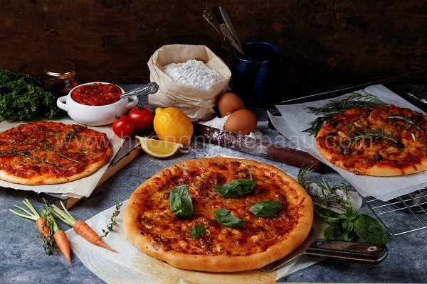 Pizza hải sản hoàn chỉnh với phô mai kéo sợi hấp dẫn