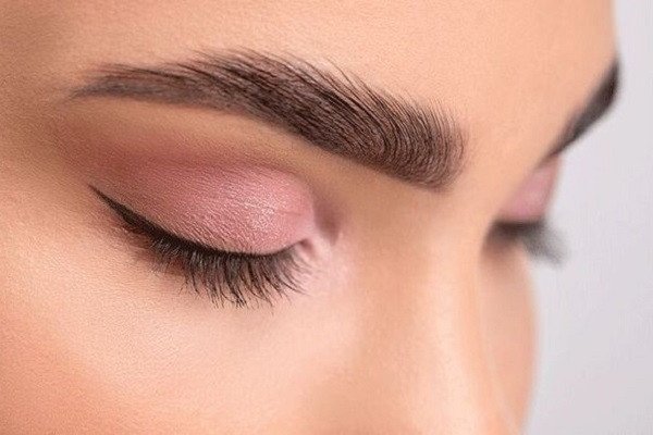 Quy trình điêu khắc chân mày chuyên nghiệp tại thẩm mỹ viện