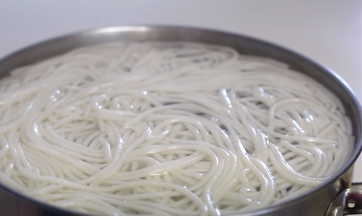 Quy trình ép bún tươi từ bột gạo