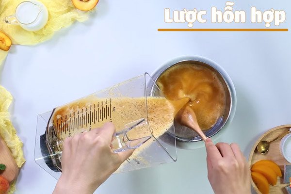 Quy trình lọc hỗn hợp trà đào xay nhuyễn để kem trà đào mịn màng