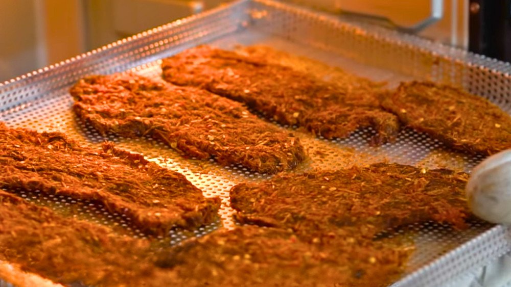 Sấy thịt bò trong nồi chiên không dầu để đạt độ khô hoàn hảo