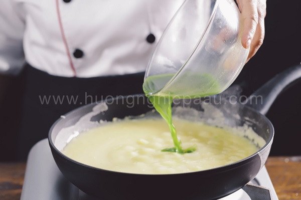 Sên nhân đậu xanh mịn màng cho bánh dẻo