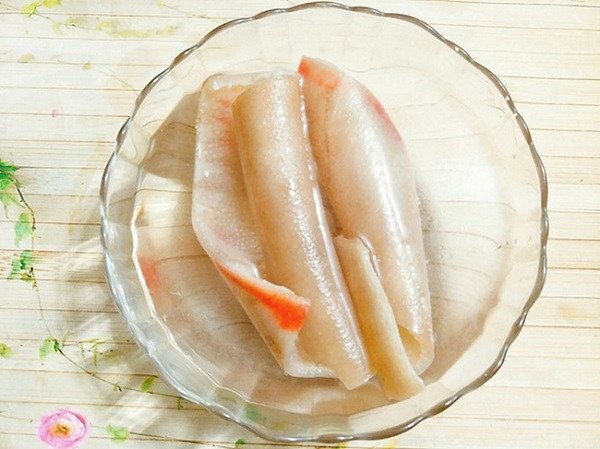 Sơ chế bì heo tươi làm nem chua rán