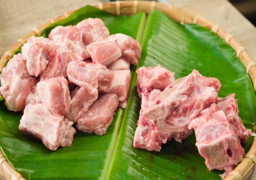 Sơ chế sườn và xương heo