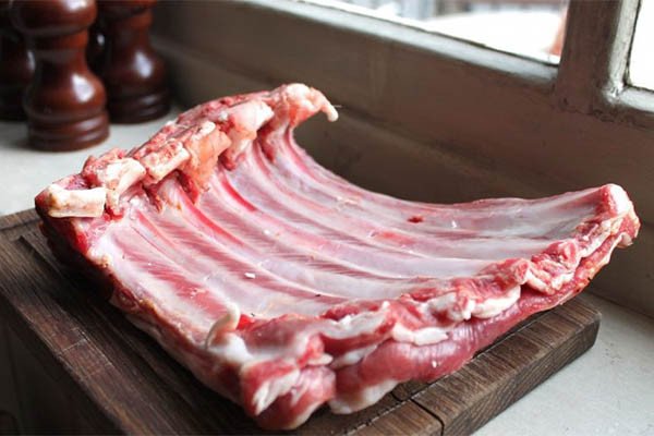 Sườn dê tươi ngon chuẩn bị sơ chế