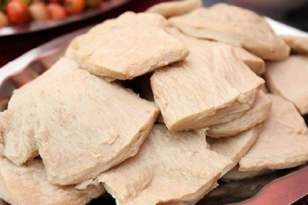Sườn non chay đã ngâm mềm và nở, sẵn sàng cho món kho chay