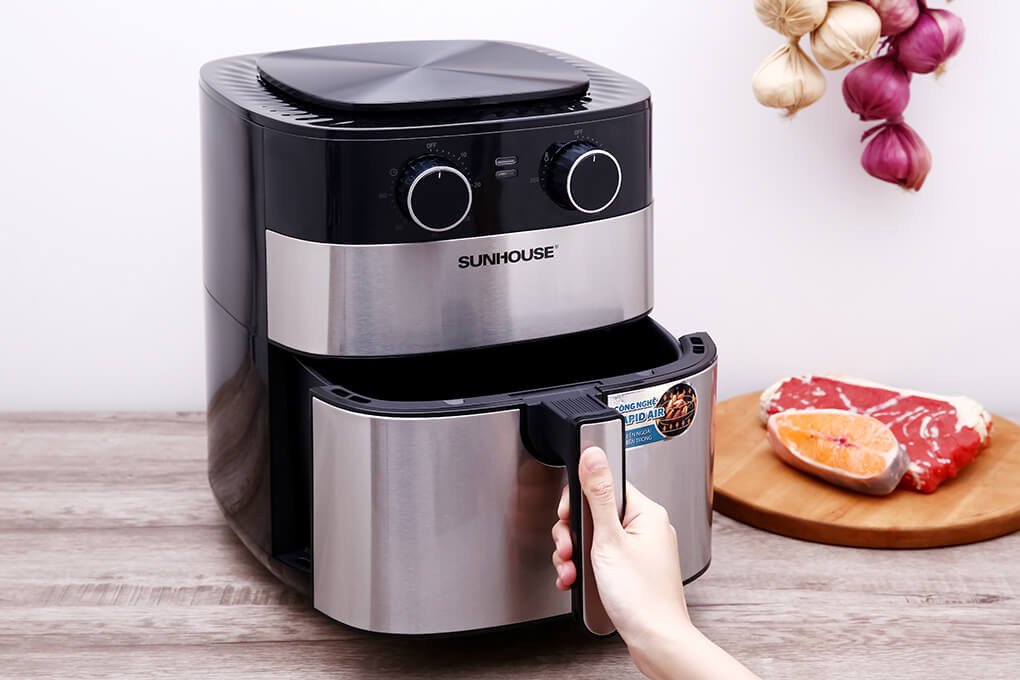 Tay cầm chống nóng của nồi chiên không dầu tiện lợi
