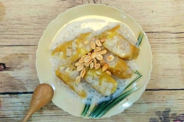 Thành phẩm bánh chuối hấp miền Tây vàng ươm hấp dẫn.