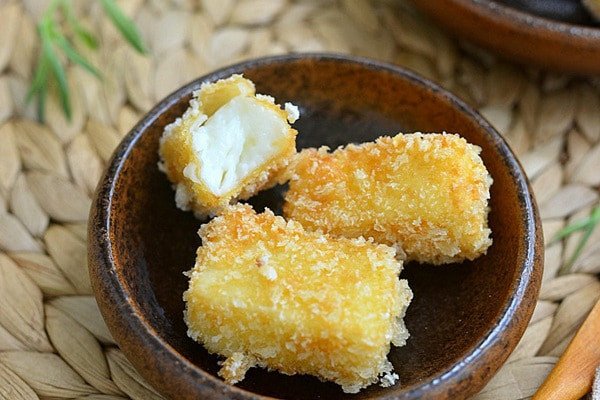 Thành phẩm bánh sữa tươi chiên giòn rụm hấp dẫn