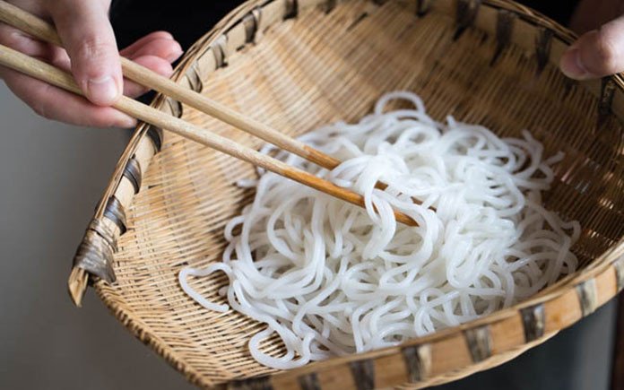 Thành phẩm bún tươi tự làm từ bột gạo
