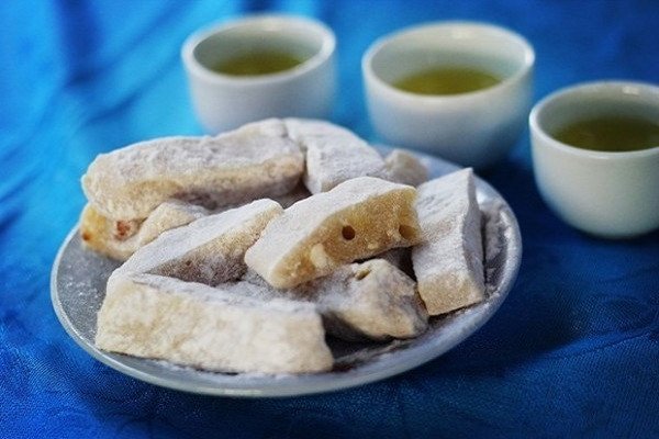 Thành phẩm chè lam dẻo thơm, màu nâu mật hấp dẫn