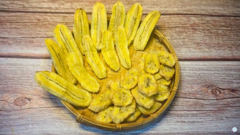 Thành phẩm chuối sấy dẻo tự làm tại nhà
