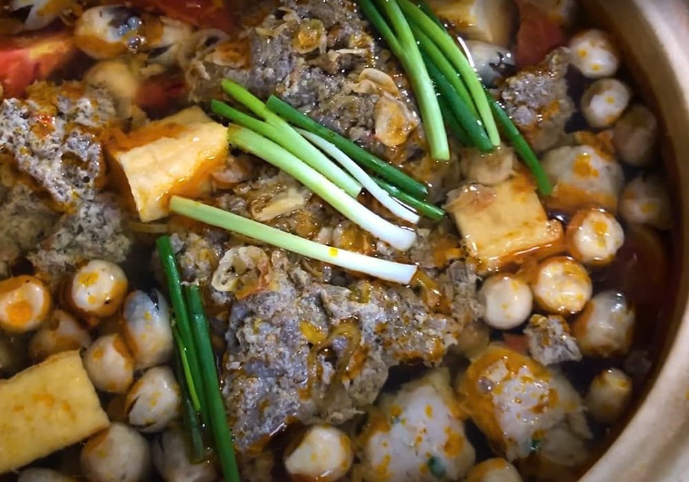 Thành phẩm lẩu riêu cua bắp bò thơm ngon, nóng hổi và cách thưởng thức