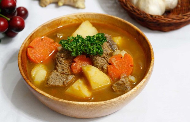Thịt bò sốt vang