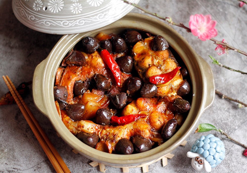 Thịt kho trám độc đáo, bùi béo