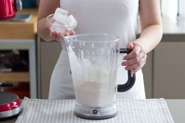 Thời gian xay sinh tố mãng cầu đạt độ mịn, dẻo hoàn hảo